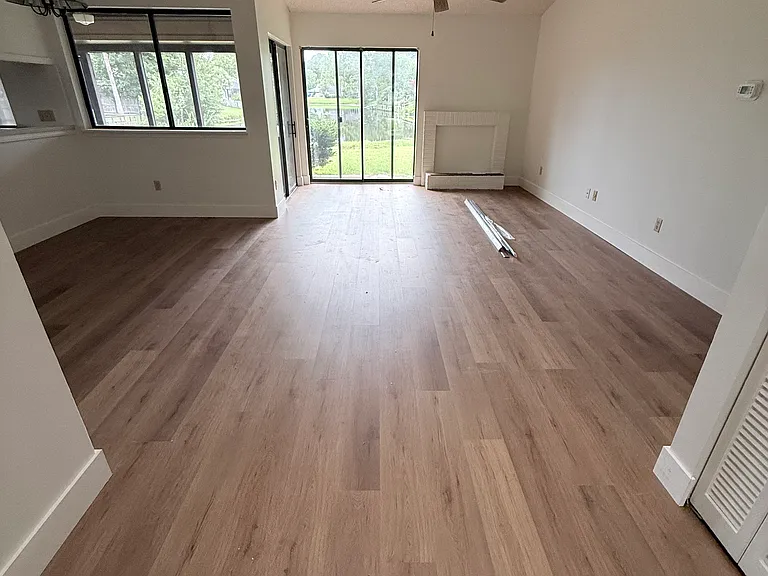 2020 Indian Springs Dr — Photo 2