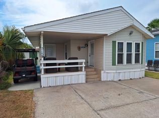 515 W Clam Cir, Port Isabel, TX 78578
