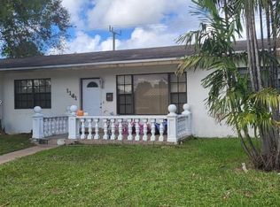 1141 NE 204th Ter, Miami, FL 33179