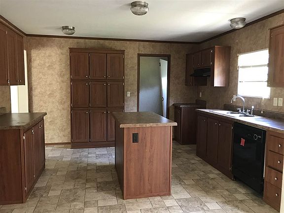 3rd image of 175 County Road 3137