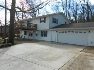 W7387 Patchin Rd, Pardeeville, WI 53954