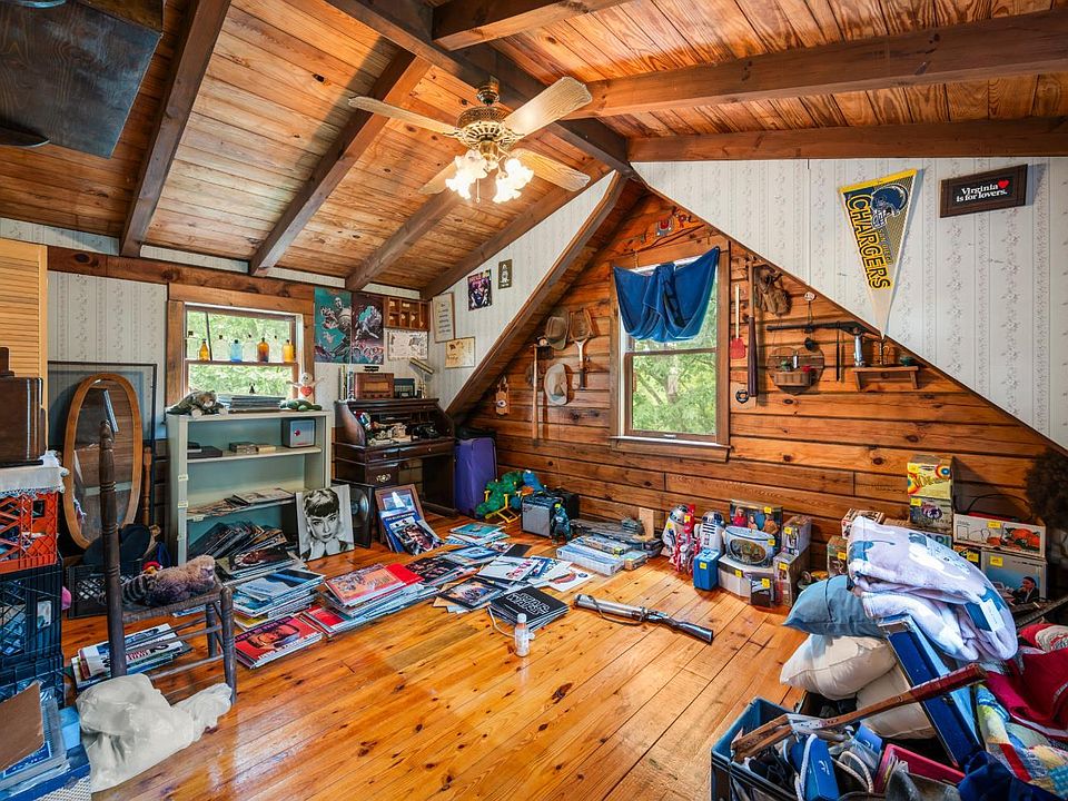 22nd image of 7631 Bear Creek Rd