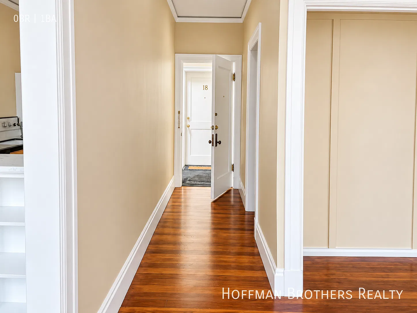 Coastal Santa Monica living! Bright Studio with Hardwood Floors, Utilities Included & Easy Beach ... — Photo 4