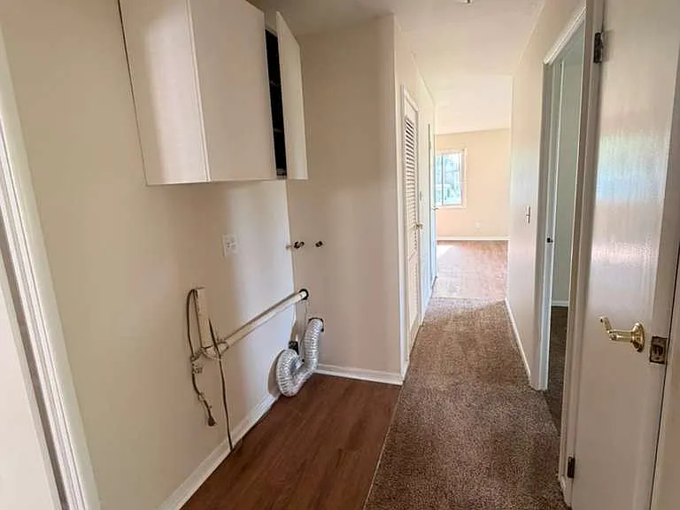 736 W Northgate Pkwy — Photo 12