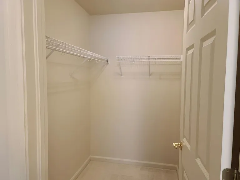 1352 Lookout Springs Dr — Photo 19