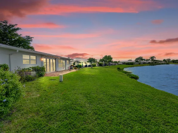 701 SW Lake Court #103, Boynton Beach, FL 33426