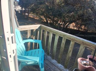 3305 Barnacle Ln, Kitty Hawk, NC 27949