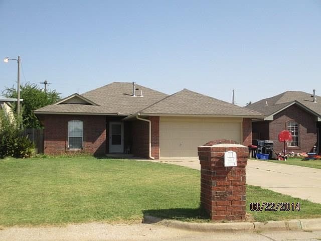 2nd image of 529 NW 113th St