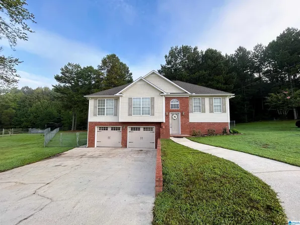 15 Shelby Dr, Hayden, AL 35079