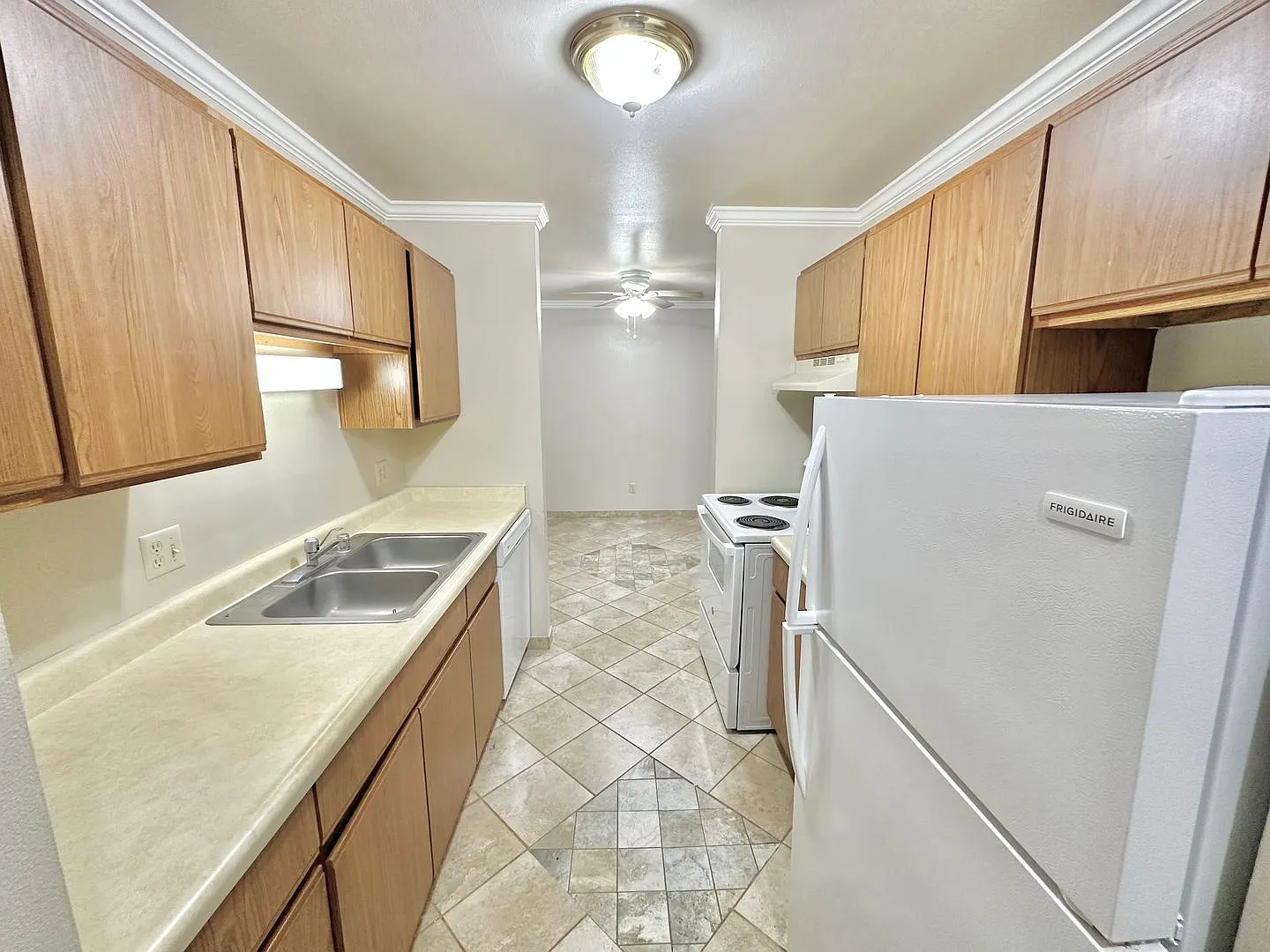 S846 — Photo 3