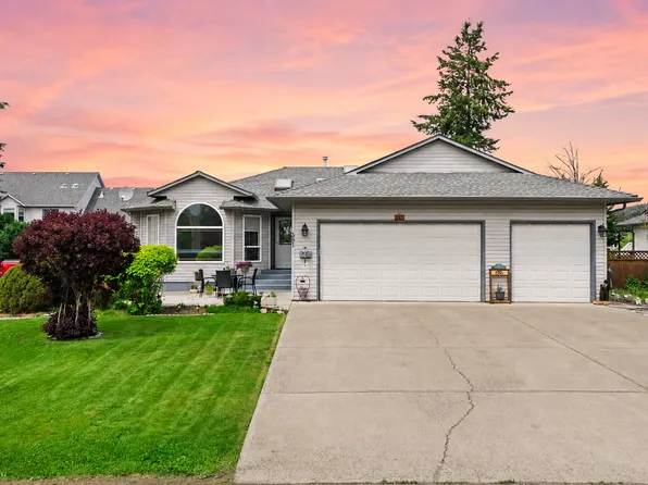 381 Robin Dr, Barriere, BC V0E 1E0