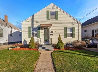 44 Dewey Ave, Pawtucket, RI 02861