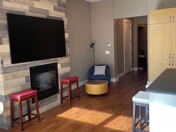2nd image of 419 S 8th St Suite 301