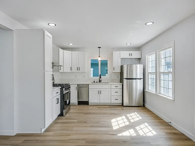 Kitchen 2