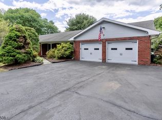 17 Old Forge Rd, Chester, NJ 07930