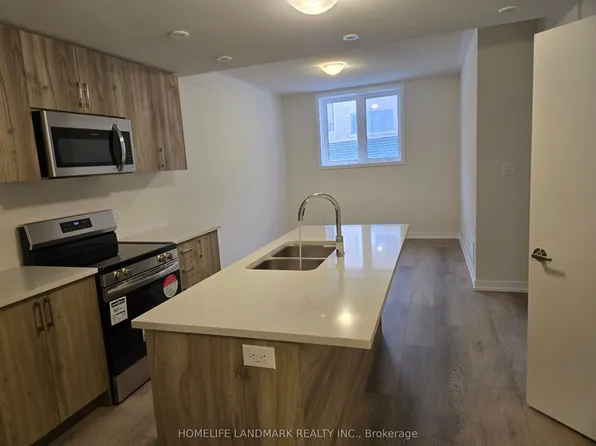 18B Ziibi Way N, Clarington, ON L1B 0W5