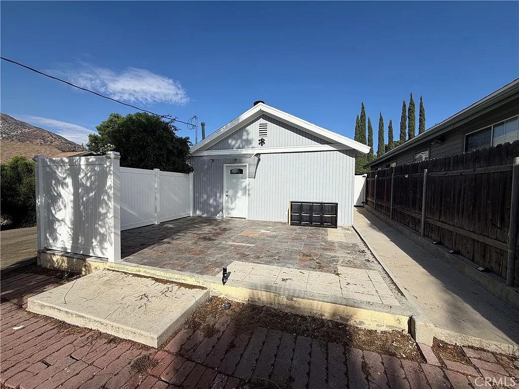 1 bed, 480 sqft, $2,100 — Photo 1