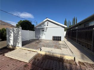 11034 Scoville Ave, Sunland, CA 91040