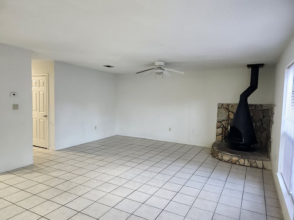 Living room with fireplace