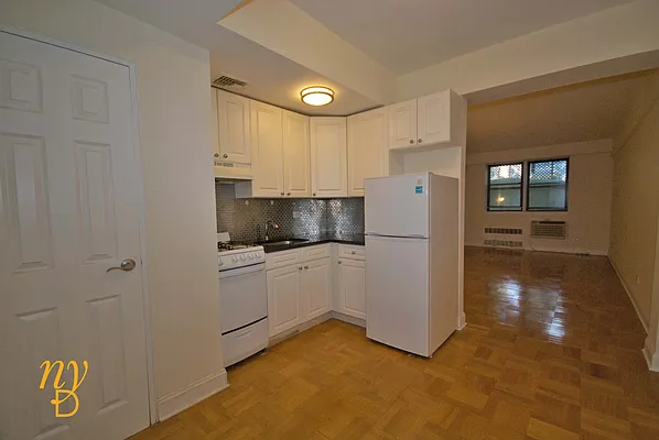 Rented by New York Dwellings LLC | media 1