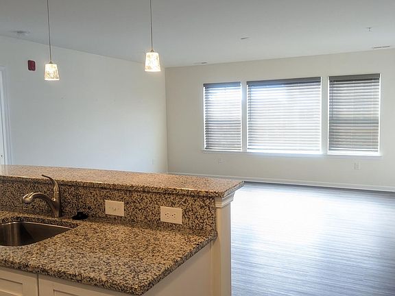 2nd image of 24238 Zinfandel Ln Unit 301