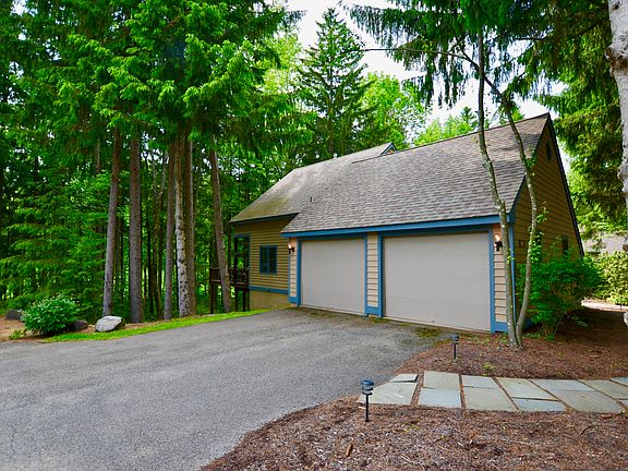 3rd image of 2167 Oak Hill Dr