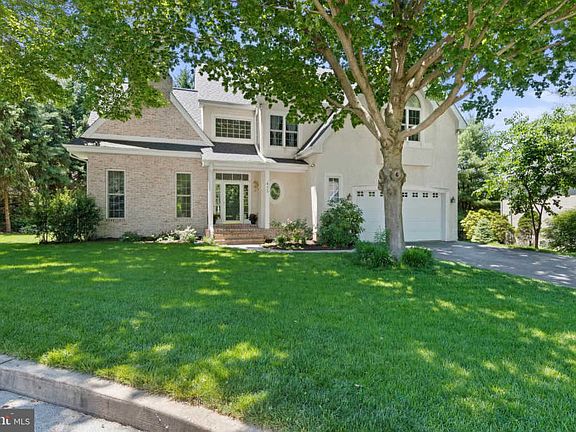 2nd image of 413 Hessian Dr