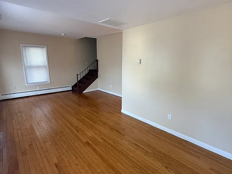 249 Munson St #2 — Photo 1