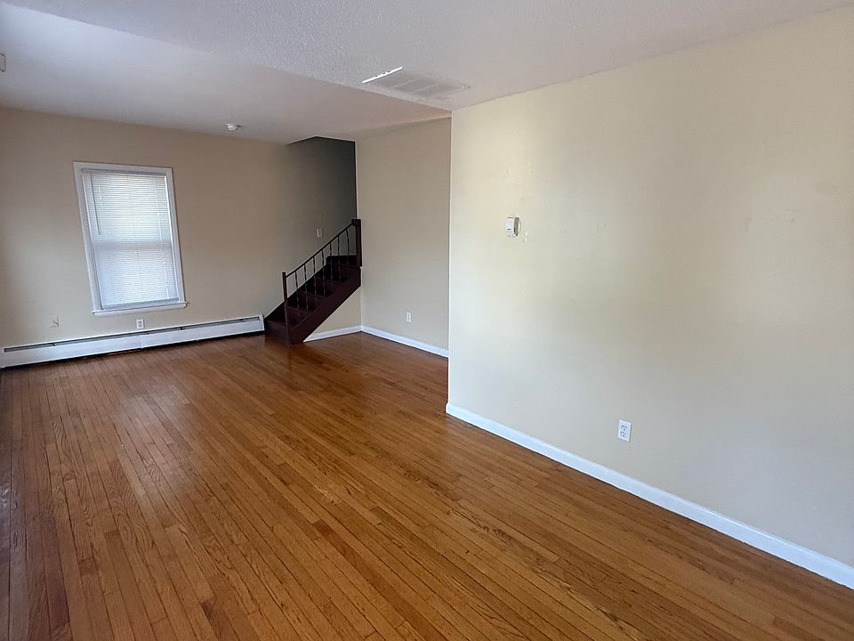 1st image of 249 Munson St #2
