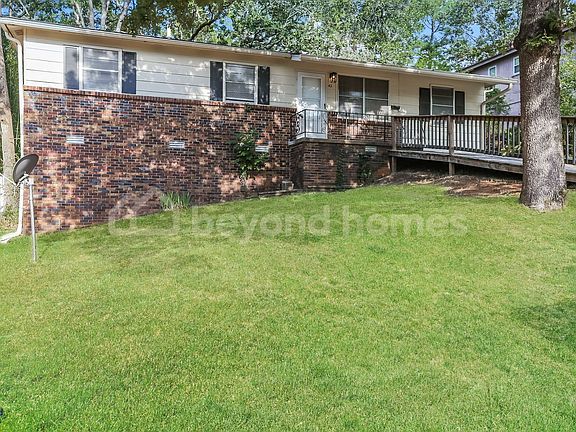 3rd image of 42 Oakview Dr