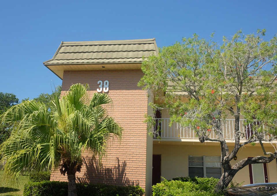 1st image of 38 Vista Gardens Trl