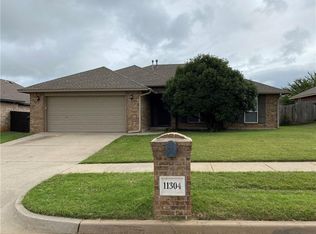 11304 NW 102nd St, Yukon, OK 73099