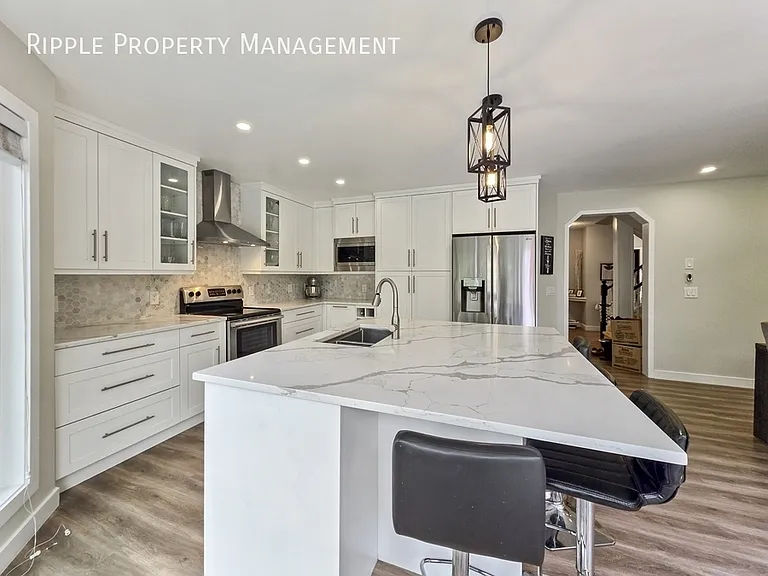 138 Mount Robson Close SE — Photo 11