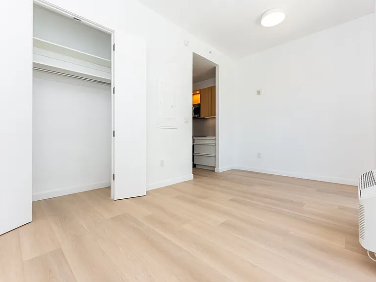 26-04 Jackson Ave #4B — Photo 5