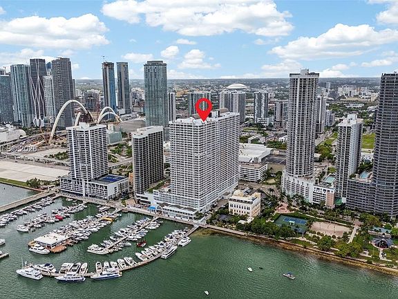 3rd image of 1717 N Bayshore Dr #A-2451