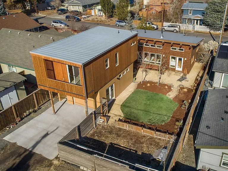 1325 NW Albany Ave #2 — Photo 12