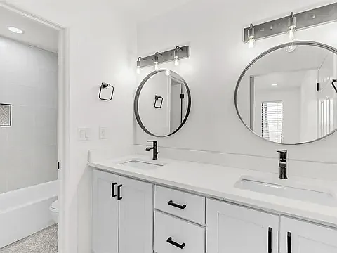 11550 N May Ave #206 — Photo 6