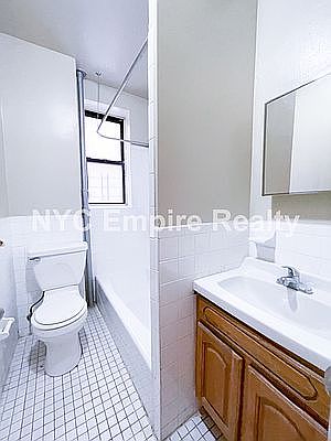 5th image of 35 Hamilton Pl #306A