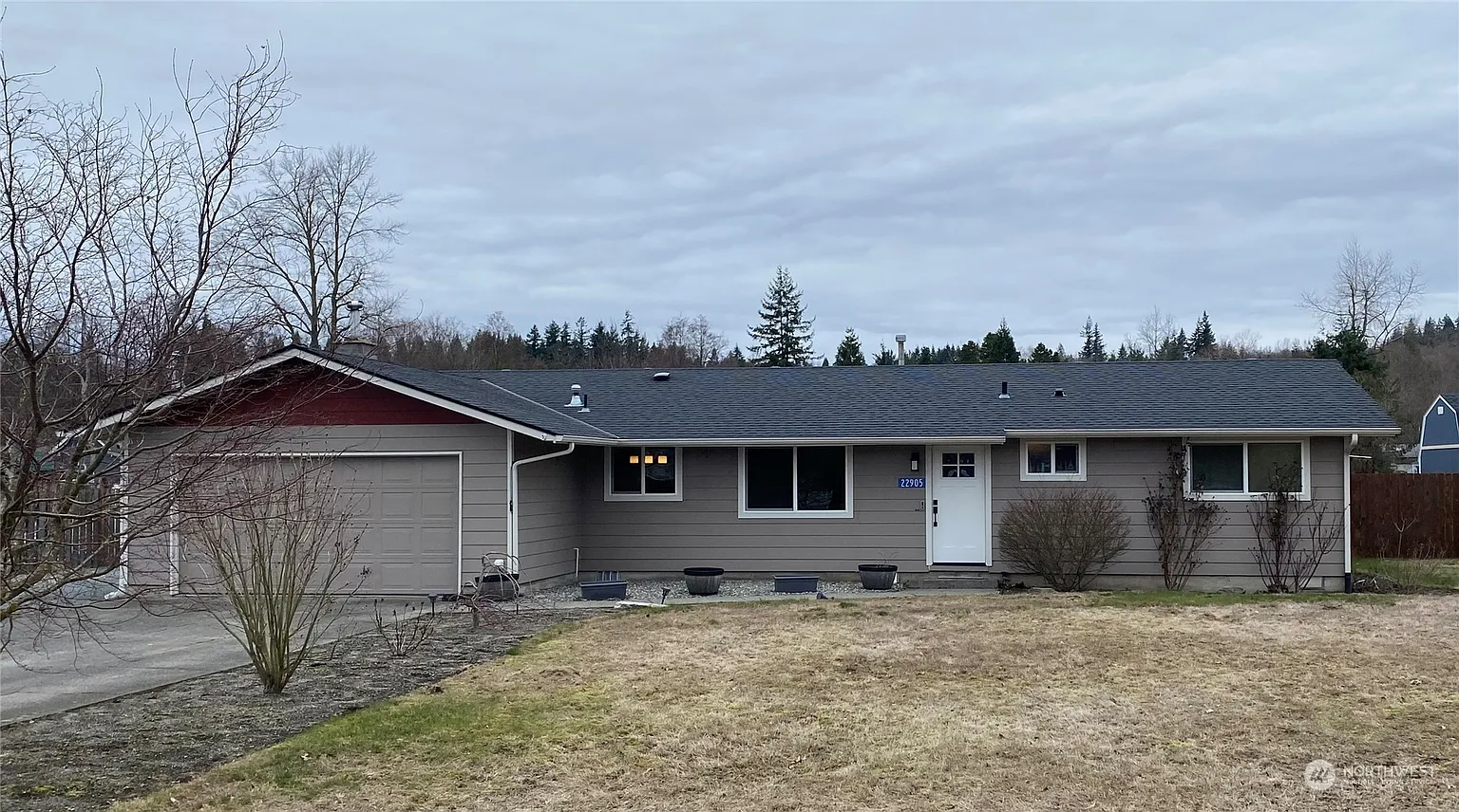 22905 E Apple Lane photo 1
