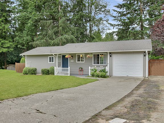 4th image of 12416 213th Ave E
