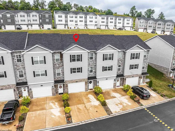 2020 Mountain Ash Ln, Morgantown, WV 26501