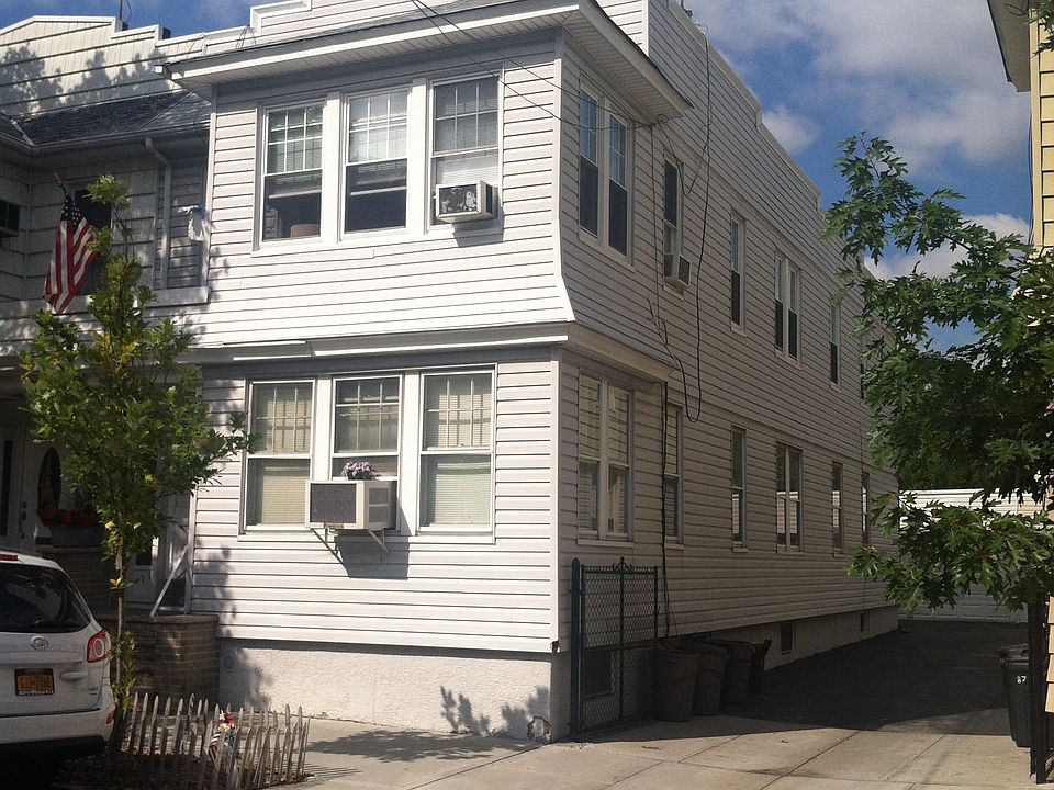 2nd image of 8719 81st Ave