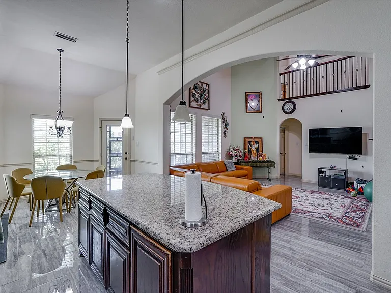 13704 Blueberry Hill Dr — Photo 14