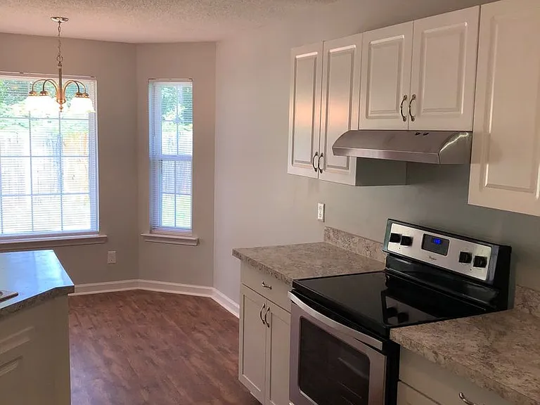 2613 Cliffside Dr — Photo 6