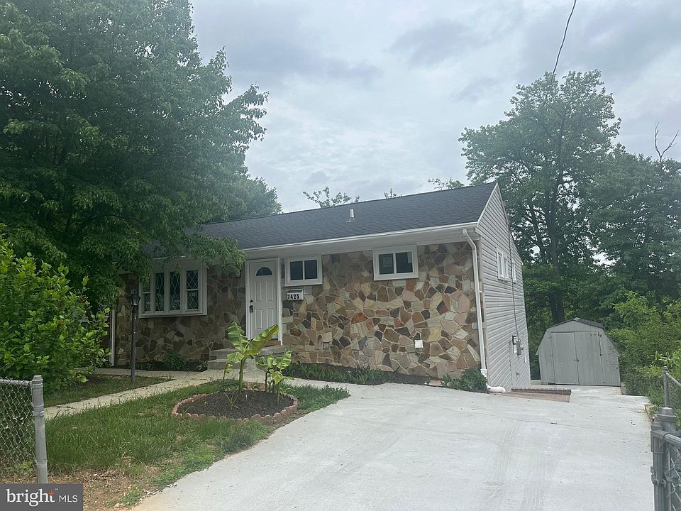 1st image of 7425 Parkwood St