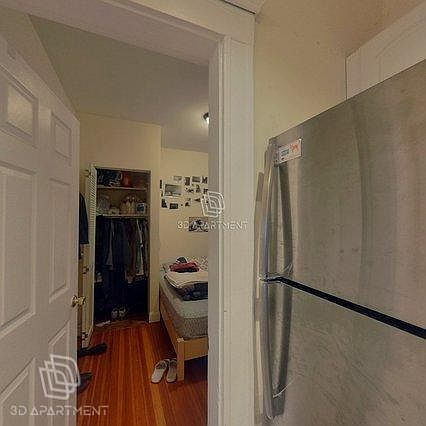 4th image of 94 Pleasant St #2AAAA