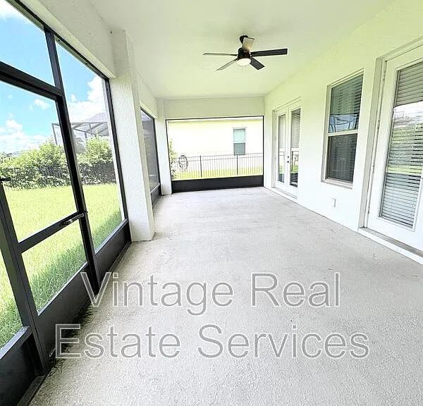 4645 Butler National Dr — Photo 28
