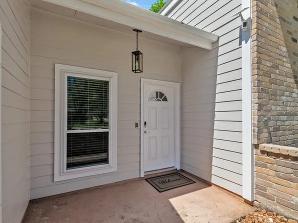 12411 Ravens Mate Dr, Cypress, TX 77429