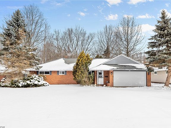 2nd image of 474 Jeannette Dr