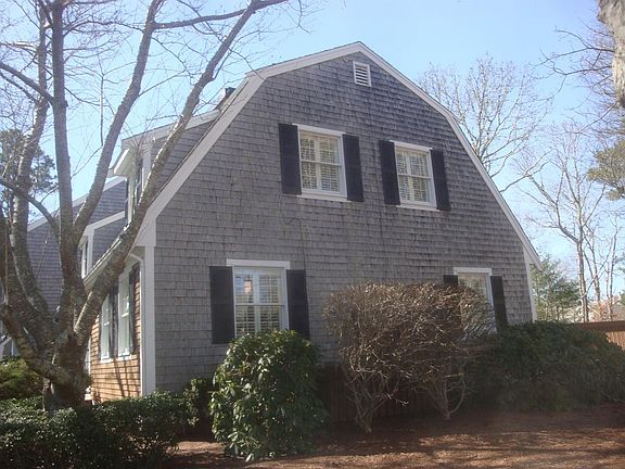 2nd image of 301 Admiralty Hts